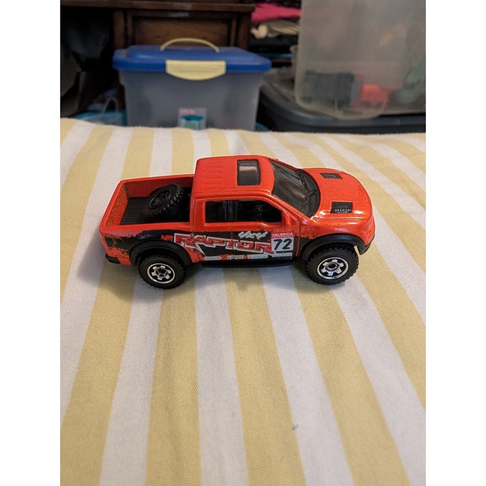 2015 Matchbox 2010 Ford F-150 SVT Raptor 72 Orange Diecast Pickup Truck 1:64